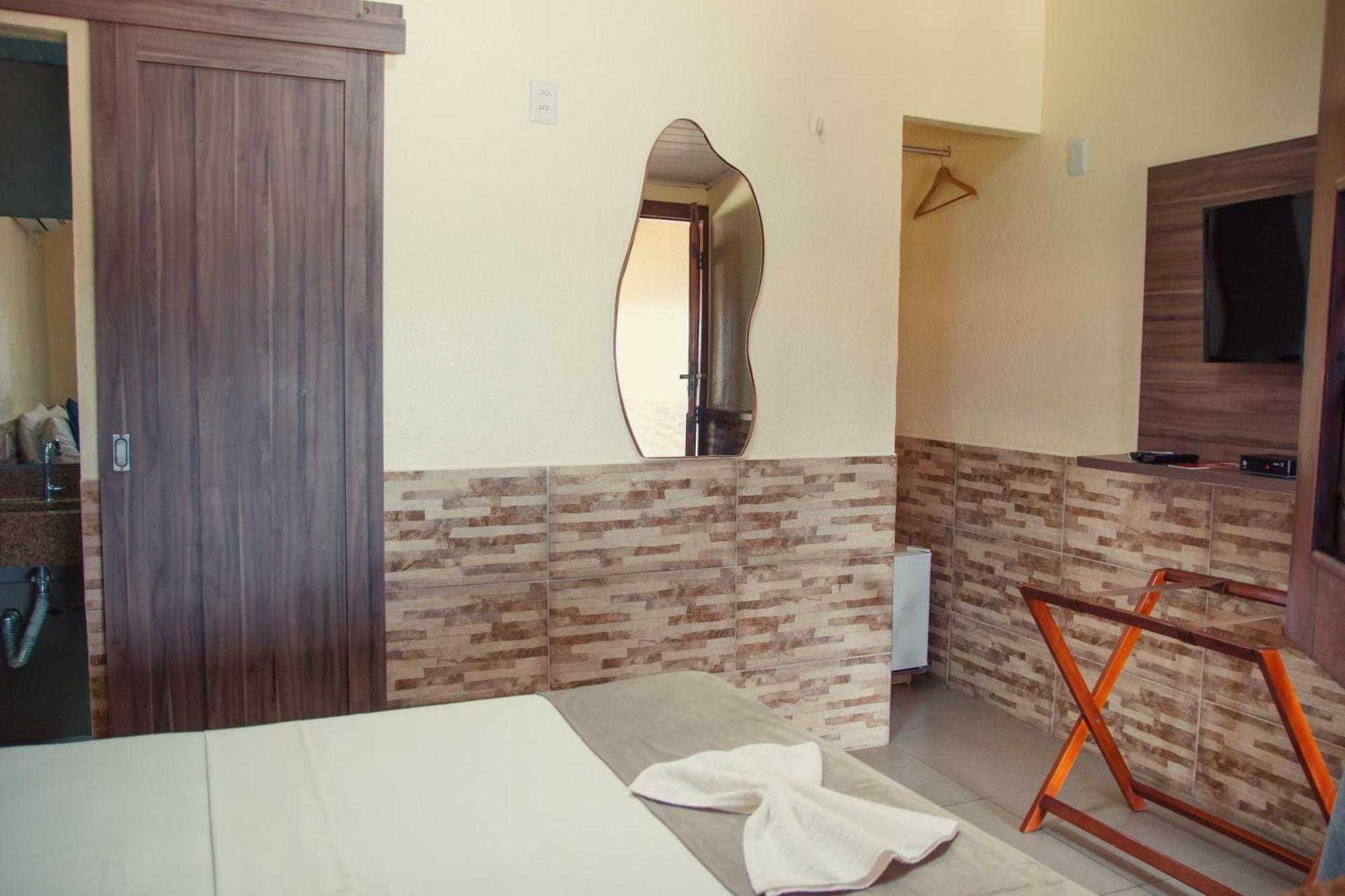 Small Double Room,1769549082:JPEG